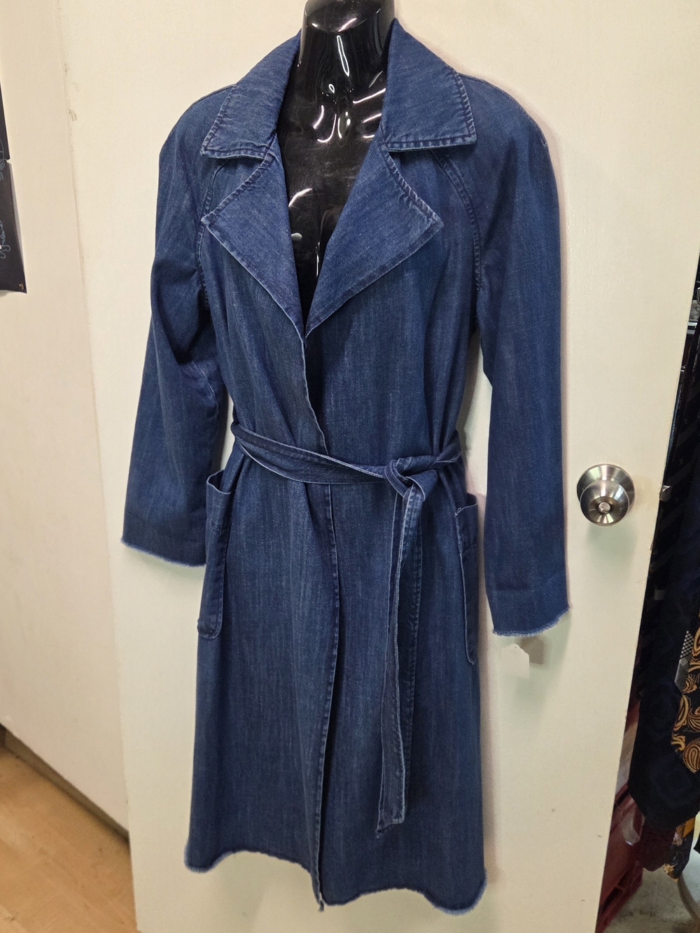 GAP UltraSoft Denim Belted Trench Coat Medium Wash Size XS
